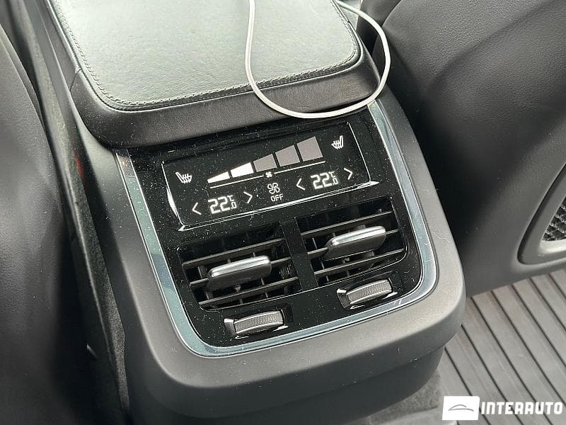 Volvo XC 90 2017 — Миниатюра 14