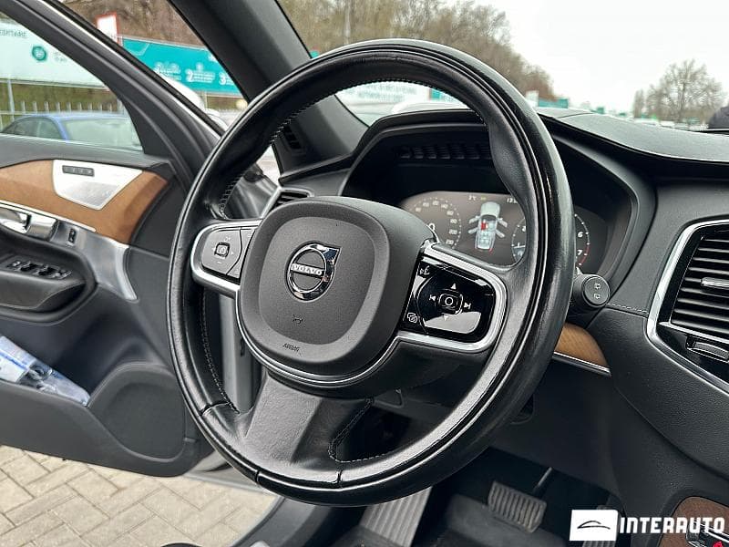Volvo XC 90 2017 — Миниатюра 8