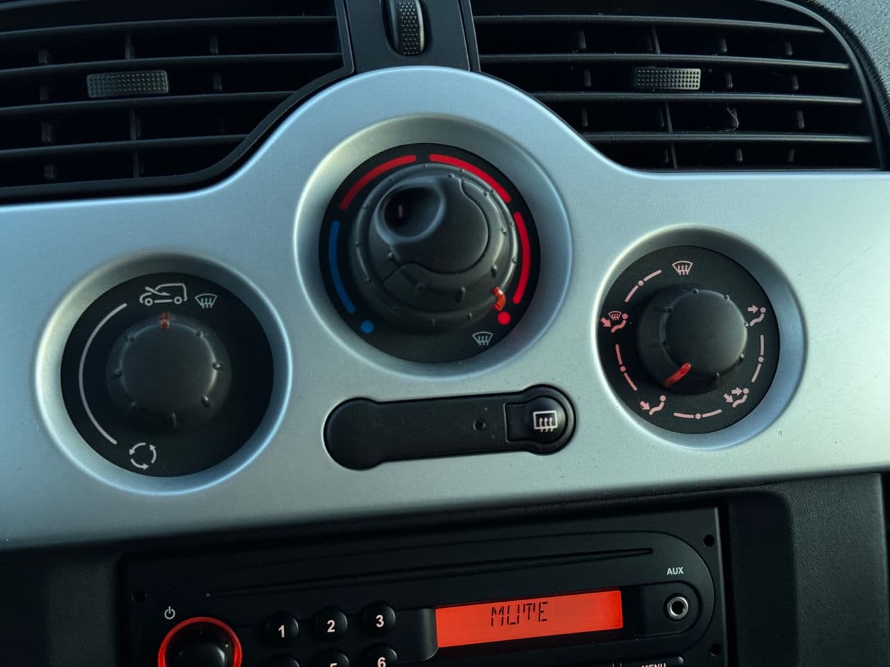 Renault Kangoo 2012 — Миниатюра 8