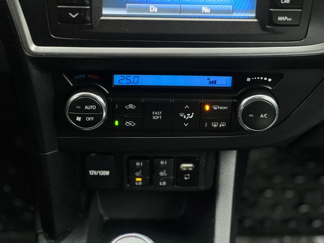 Toyota Auris 2014 — Миниатюра 13