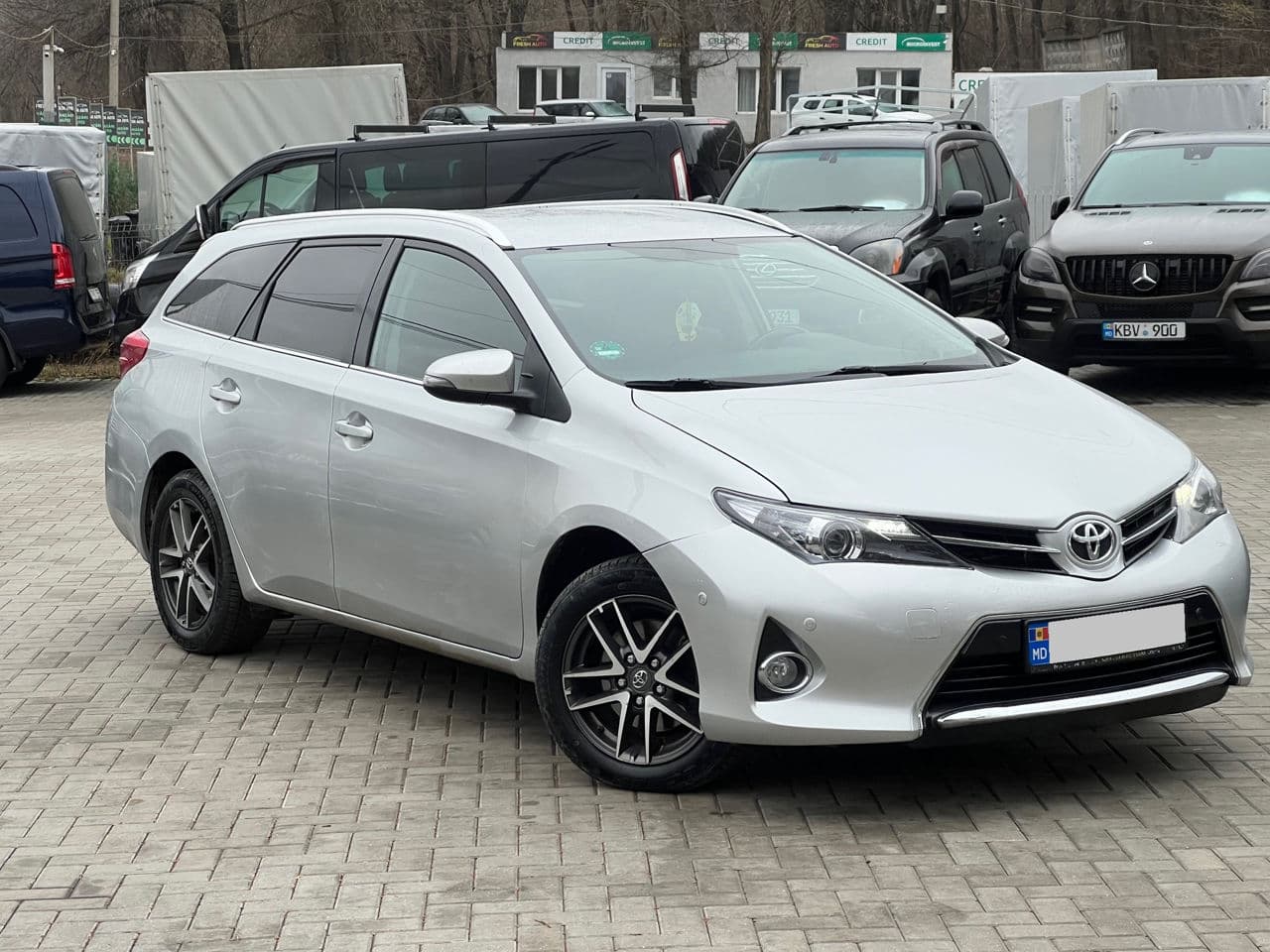 Toyota Auris 2014 — Миниатюра 3