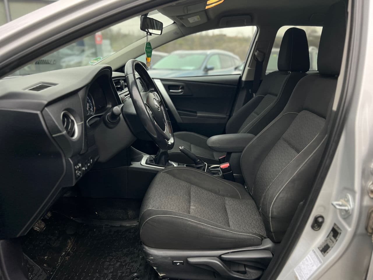 Toyota Auris 2014 — Миниатюра 5