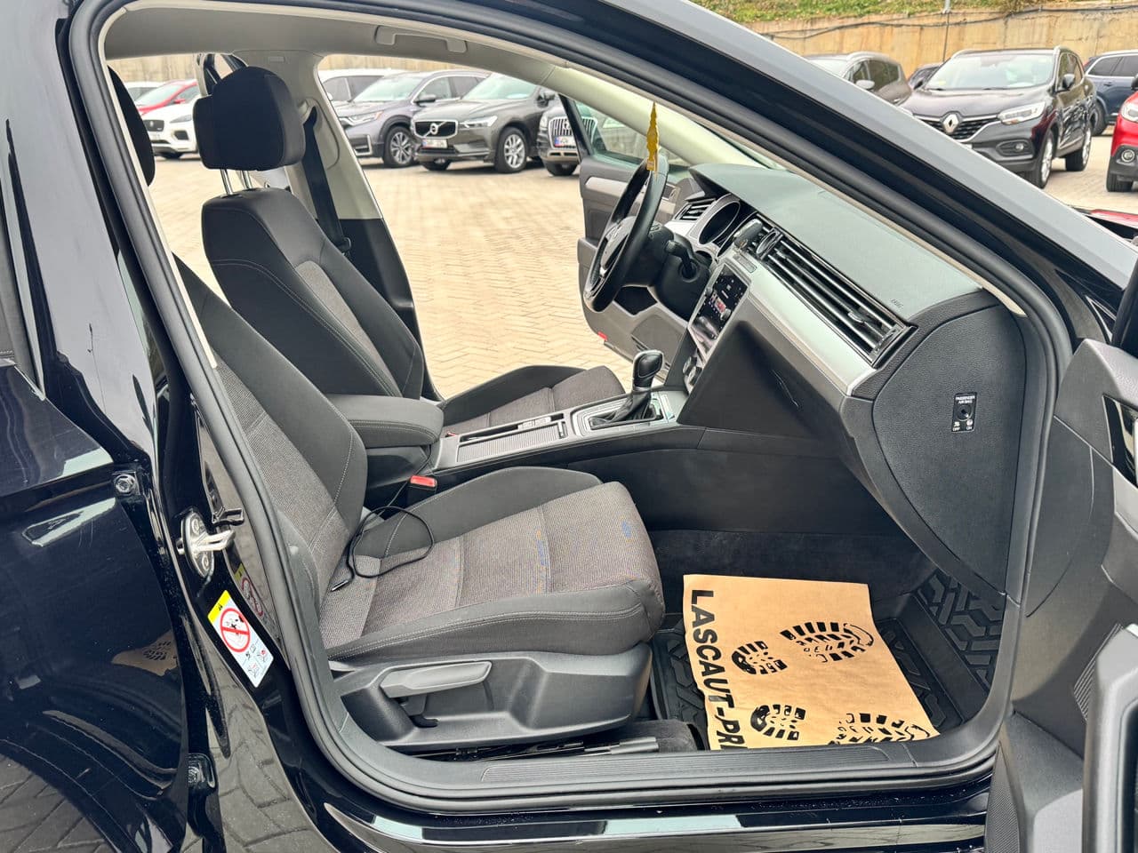 Volkswagen Passat 2018 — Миниатюра 16