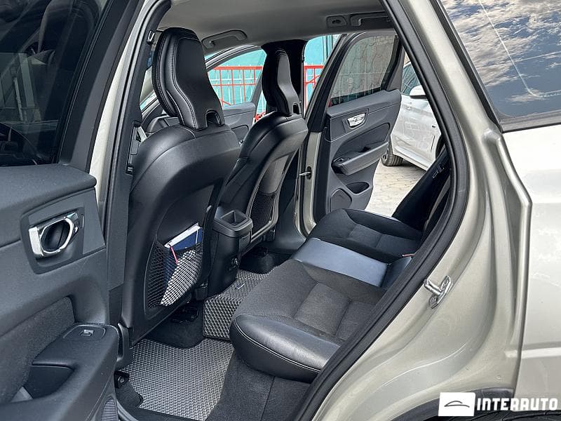 Volvo XC 60 2018 — Миниатюра 8