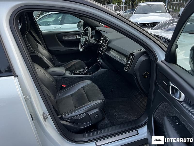 Volvo XC 40 2018 — Миниатюра 14