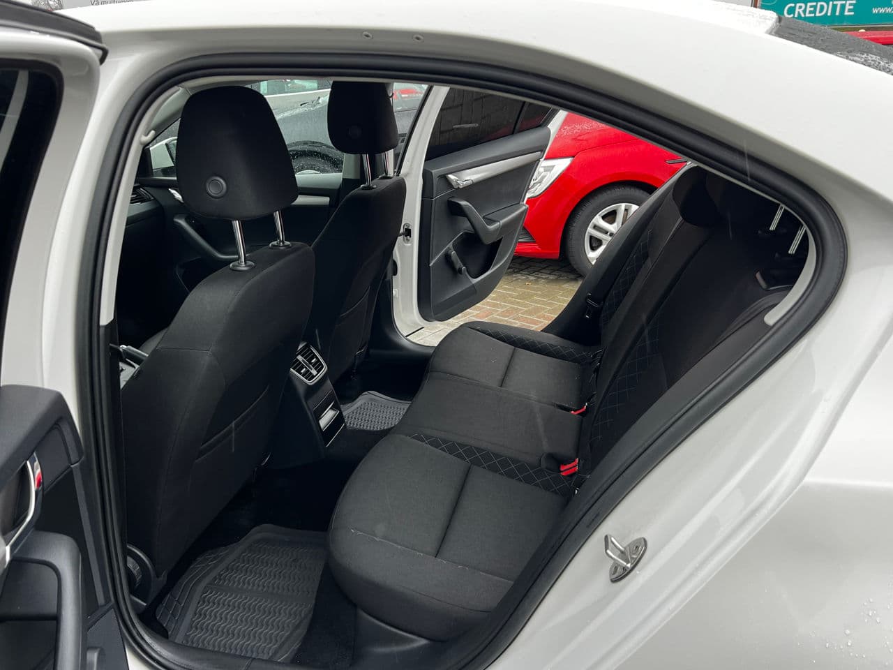 Skoda Octavia 2018 — Миниатюра 14