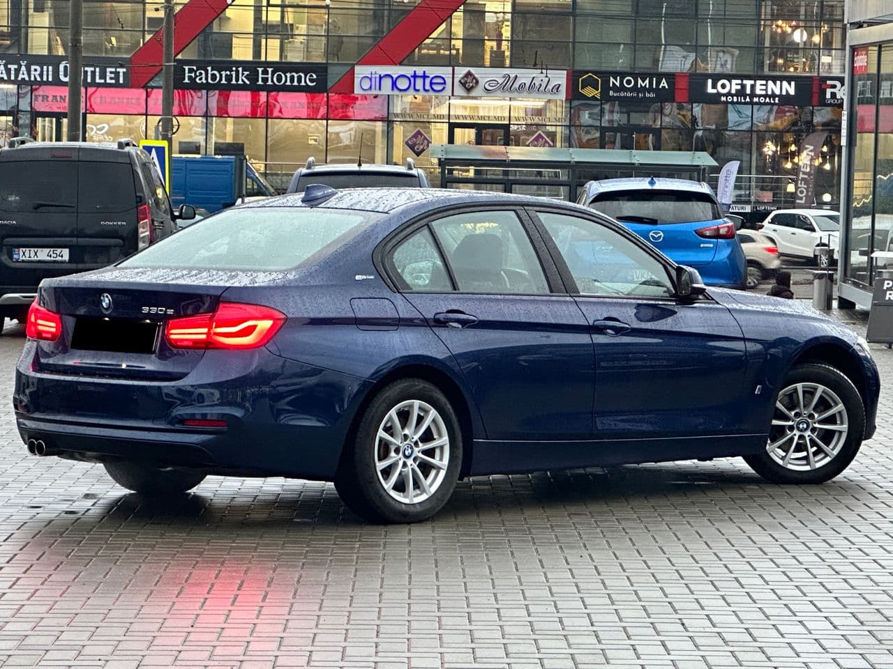 BMW 330E 2017 — Миниатюра 3