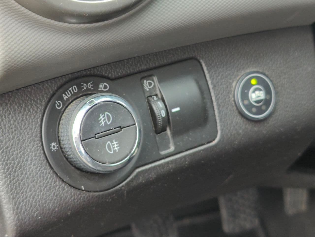 Chevrolet Aveo 2011 — Миниатюра 15