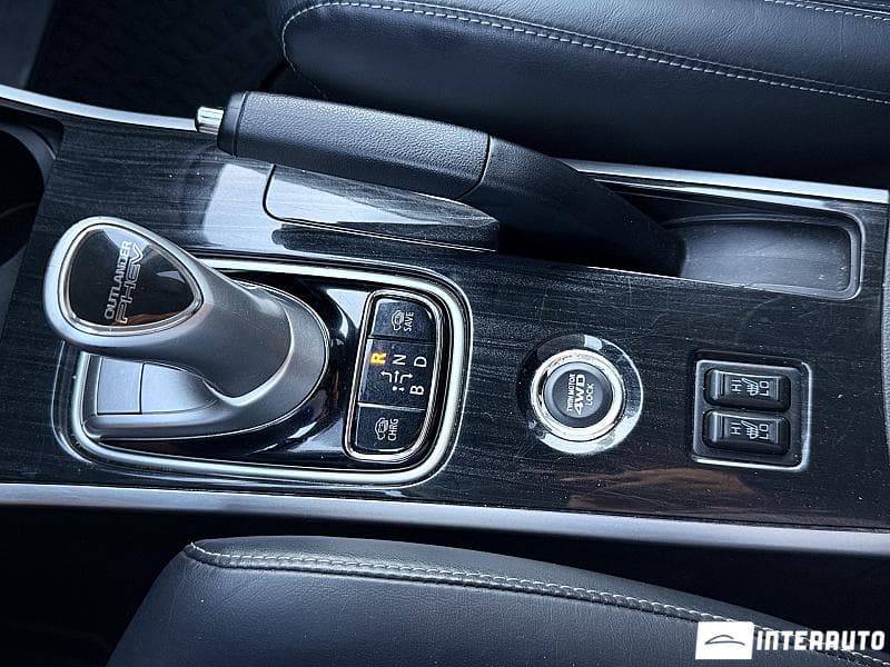 Mitsubishi Outlander 2015 — Миниатюра 16