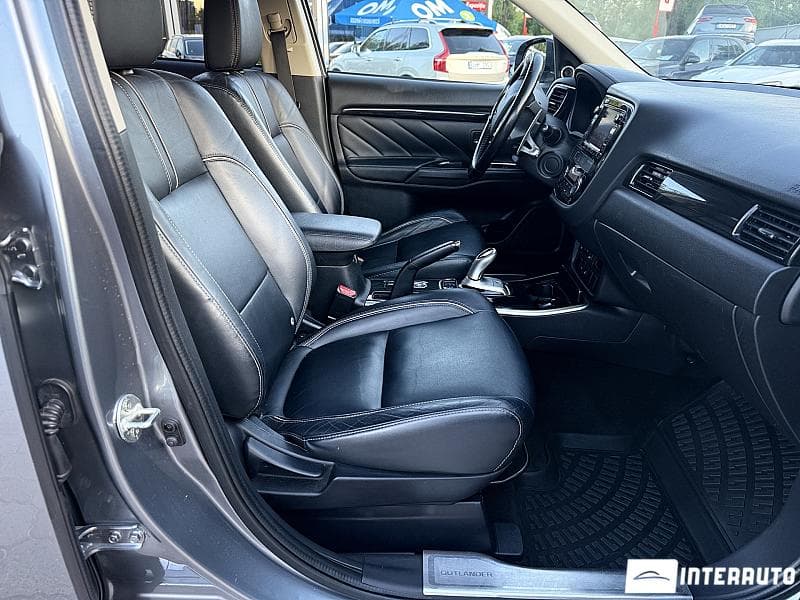 Mitsubishi Outlander 2015 — Миниатюра 17