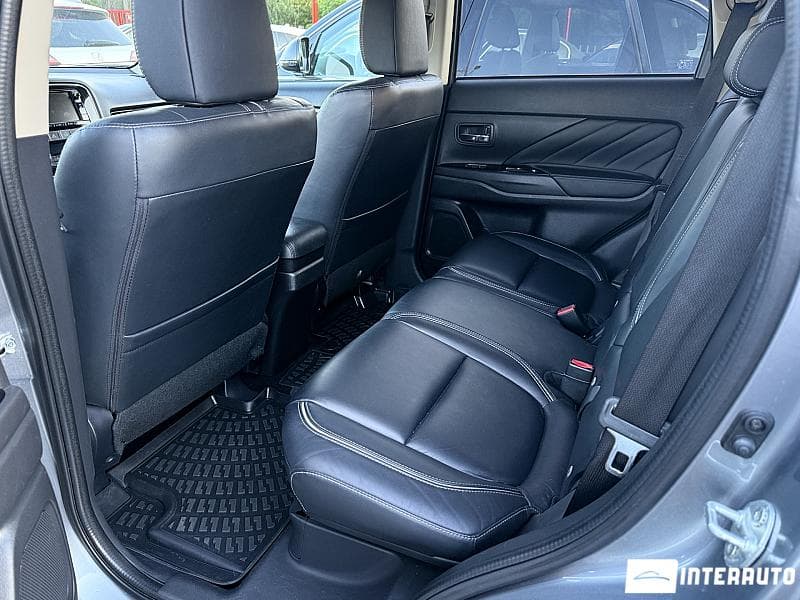 Mitsubishi Outlander 2015 — Миниатюра 18