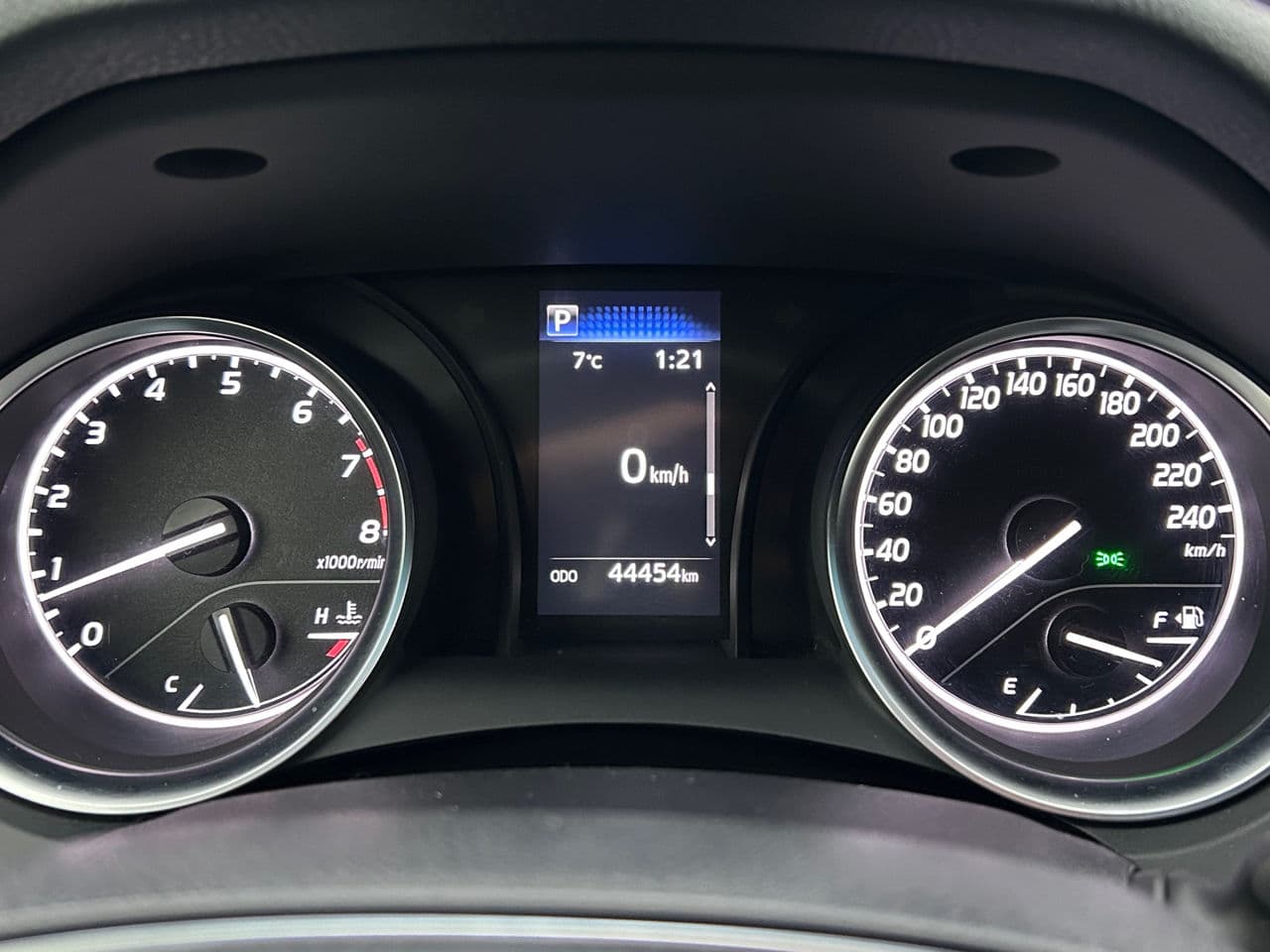 Toyota Camry 2021 — Миниатюра 11