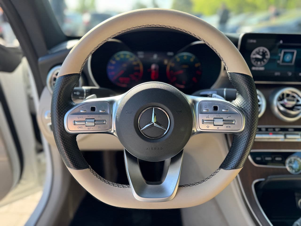 Mercedes C 300 2019 — Миниатюра 12
