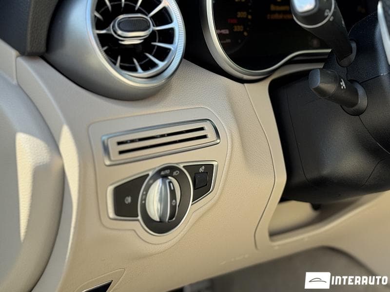 Mercedes C 300 2019 — Миниатюра 11