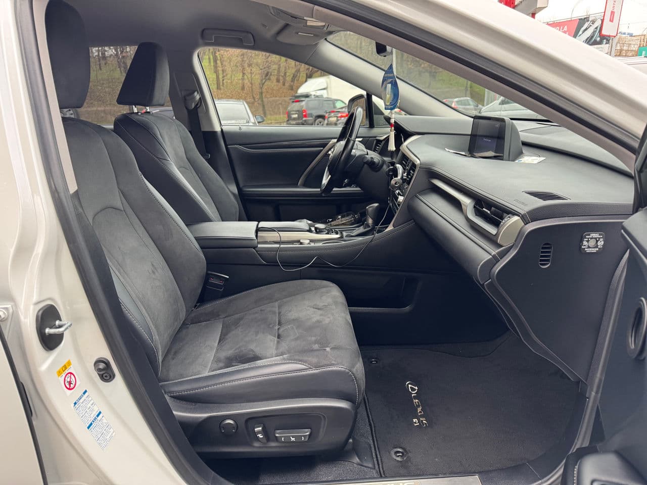 Lexus RX 300 2018 — Миниатюра 6