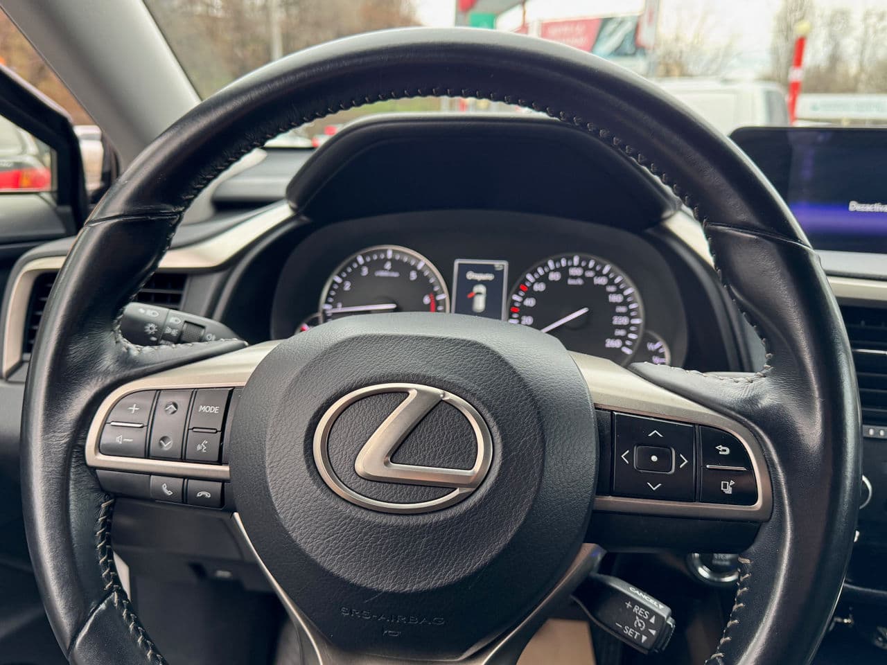 Lexus RX 300 2018 — Миниатюра 8