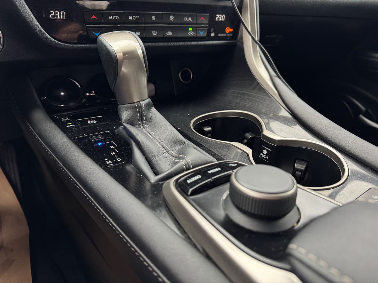 Lexus RX 300 2018 — Миниатюра 17