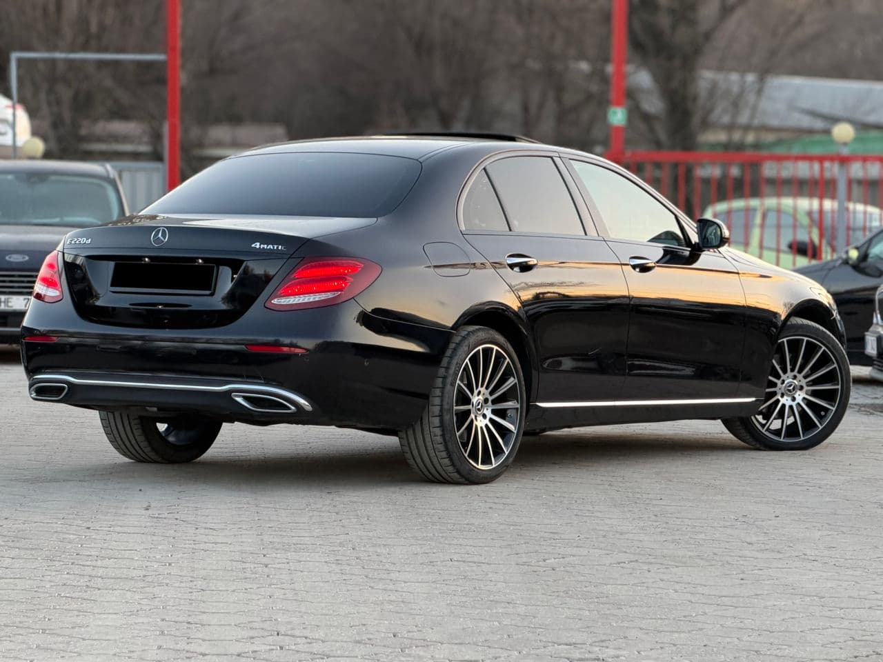 Mercedes E 220 2017 — Миниатюра 2