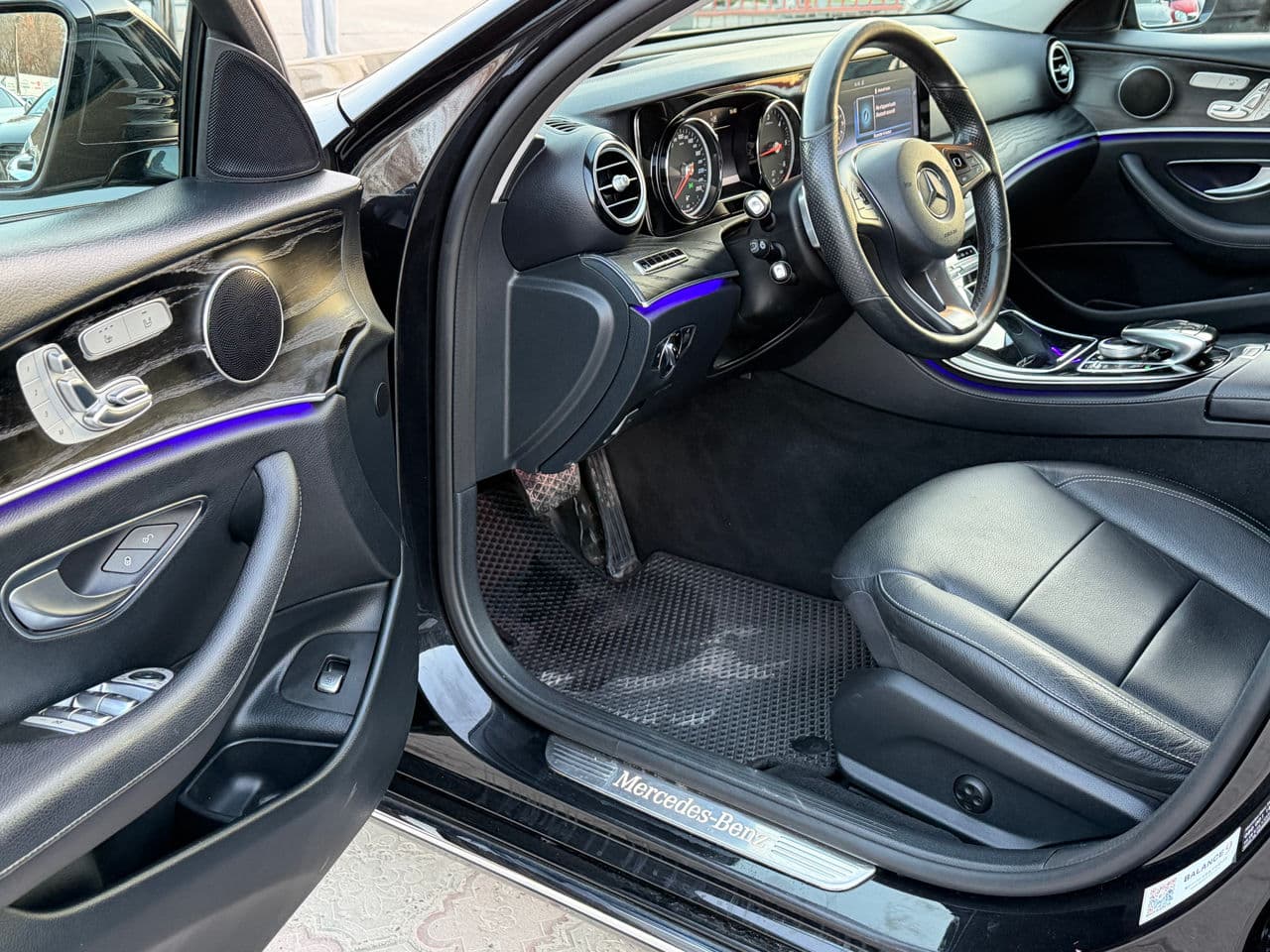 Mercedes E 220 2017 — Миниатюра 7