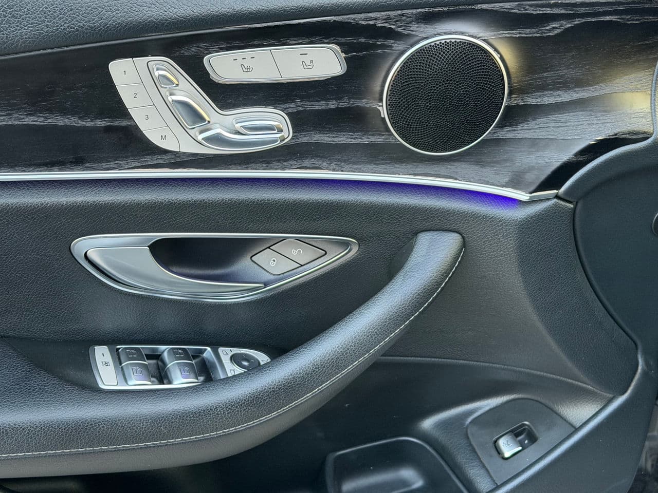 Mercedes E 220 2017 — Миниатюра 8