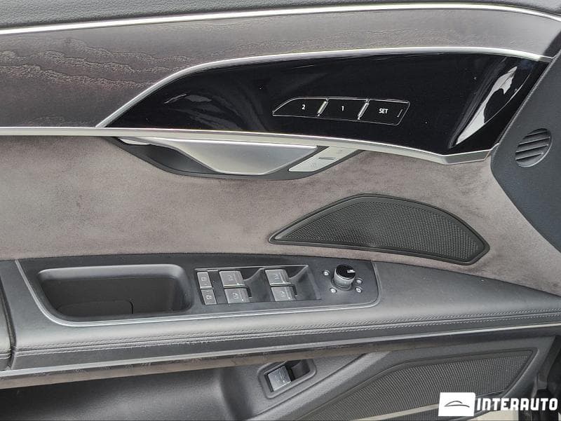 Audi A8 2018 — Миниатюра 17