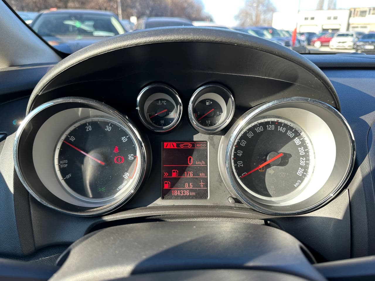 Opel Astra 2015 — Миниатюра 9