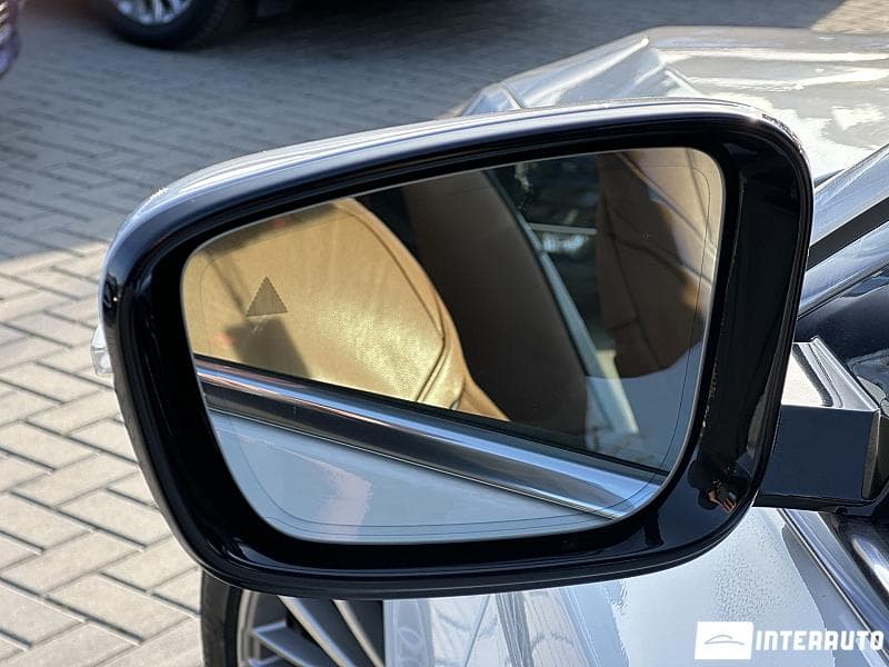 BMW 530 2019 — Миниатюра 16