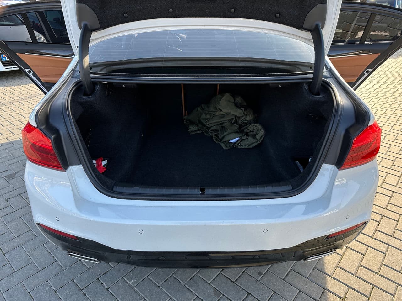 BMW 530 2019 — Миниатюра 23