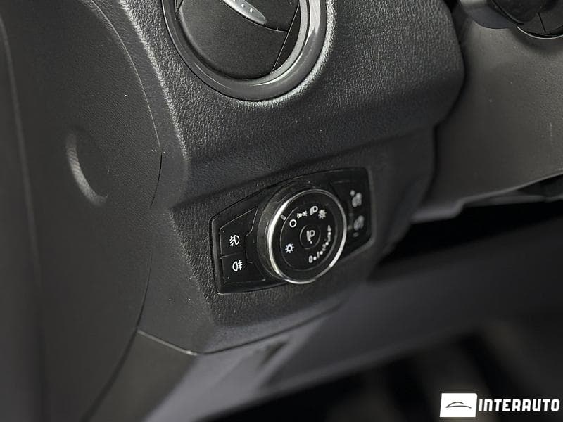 Ford Tourneo Courier 2019 — Миниатюра 9