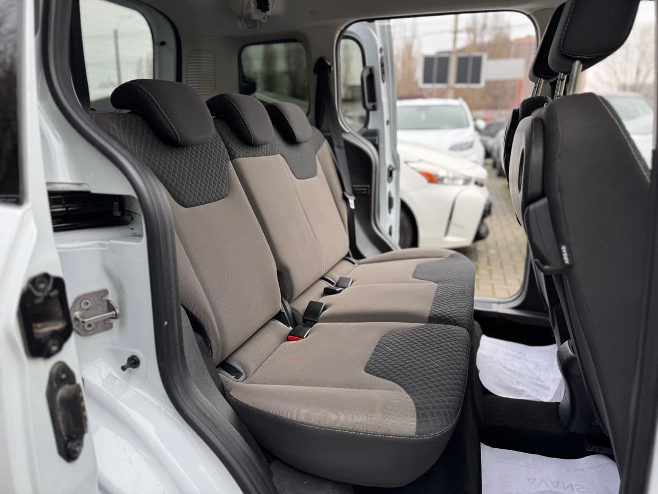Ford Tourneo Courier 2019 — Миниатюра 17