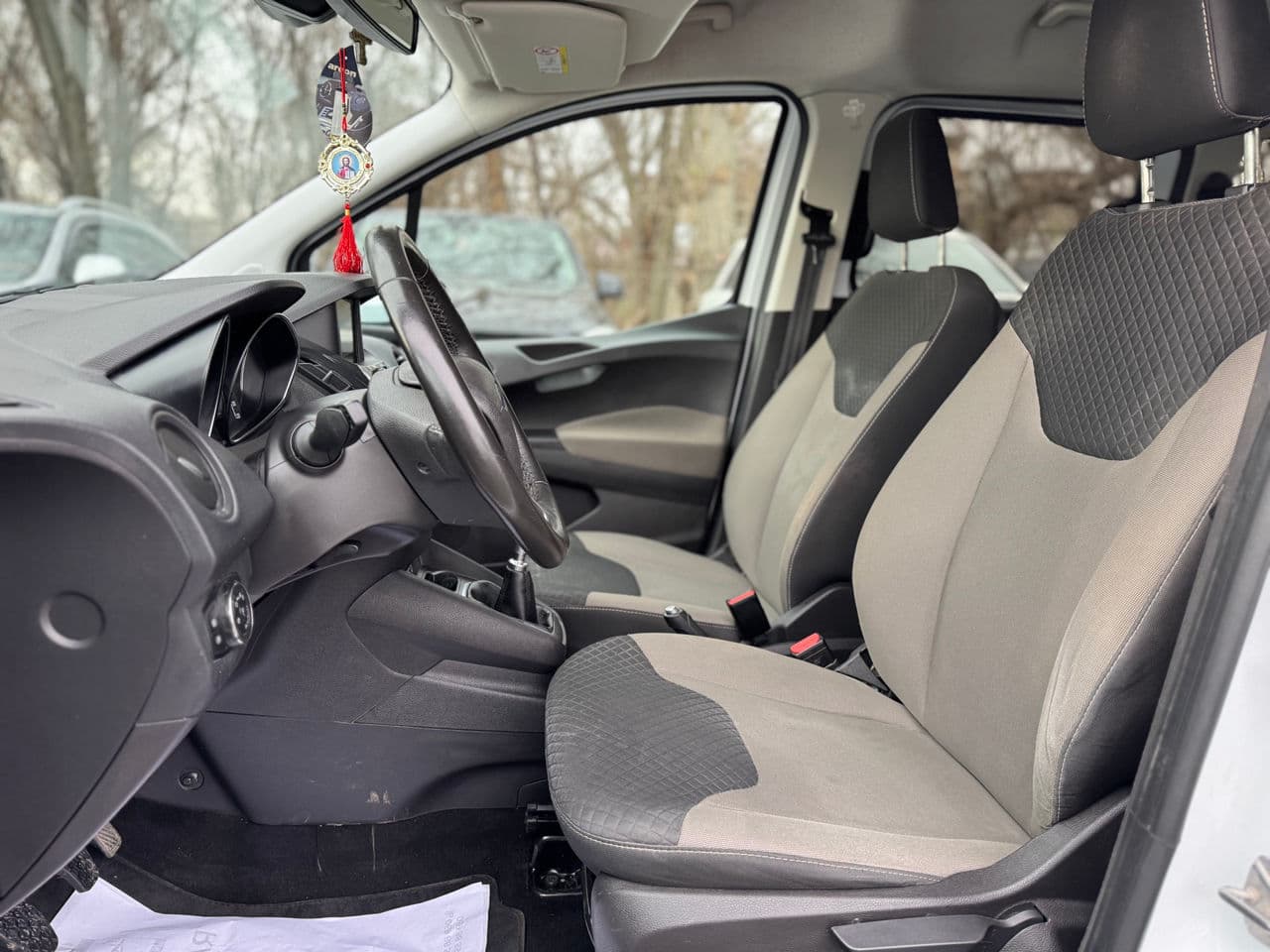 Ford Tourneo Courier 2019 — Миниатюра 7