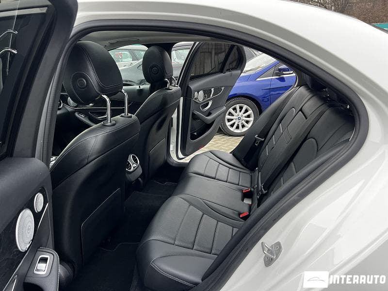 Mercedes C 300 2017 — Миниатюра 7