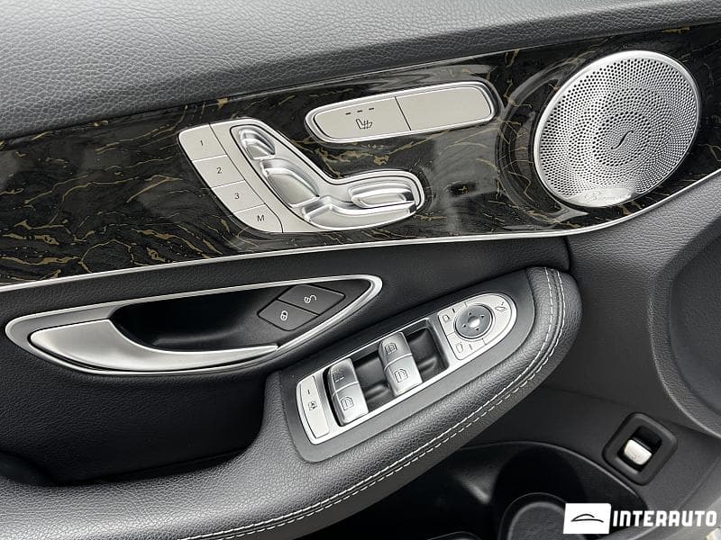Mercedes C 300 2017 — Миниатюра 16