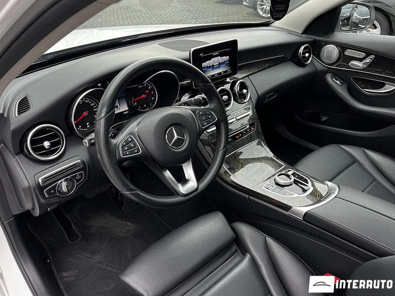 Mercedes C 300 2017 — Миниатюра 5