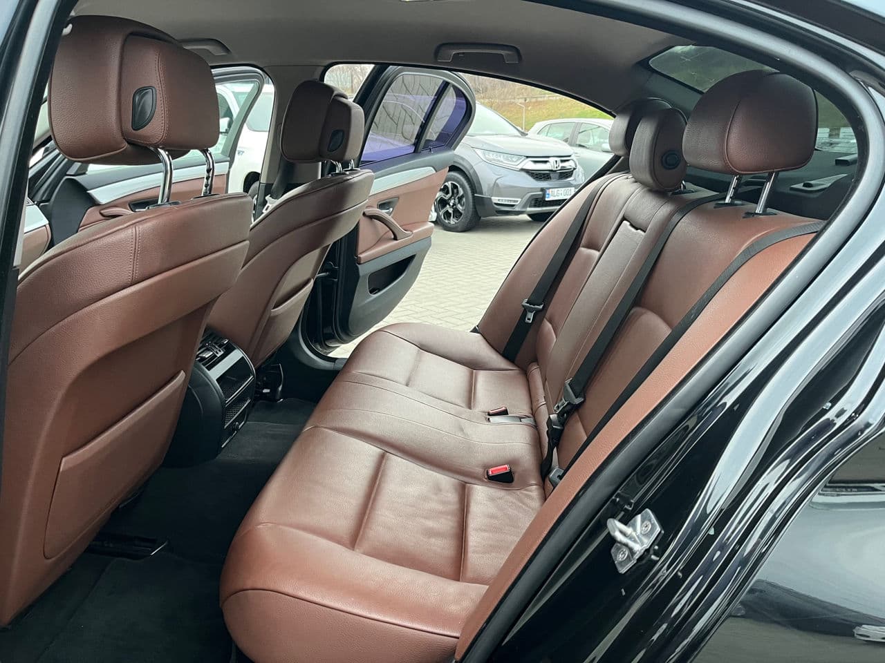 BMW 520 2011 — Миниатюра 15
