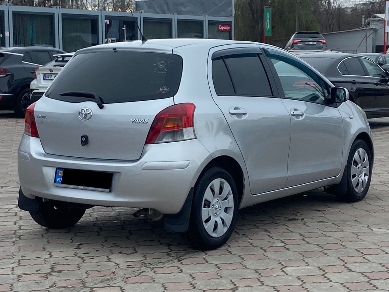 Toyota Yaris 2009 — Миниатюра 3