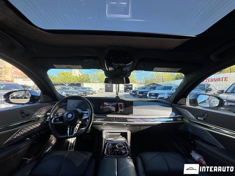 BMW 740 2023 — Миниатюра 10