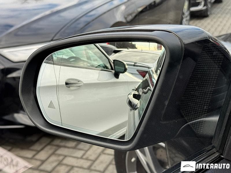 Mercedes C 220 2018 — Миниатюра 20