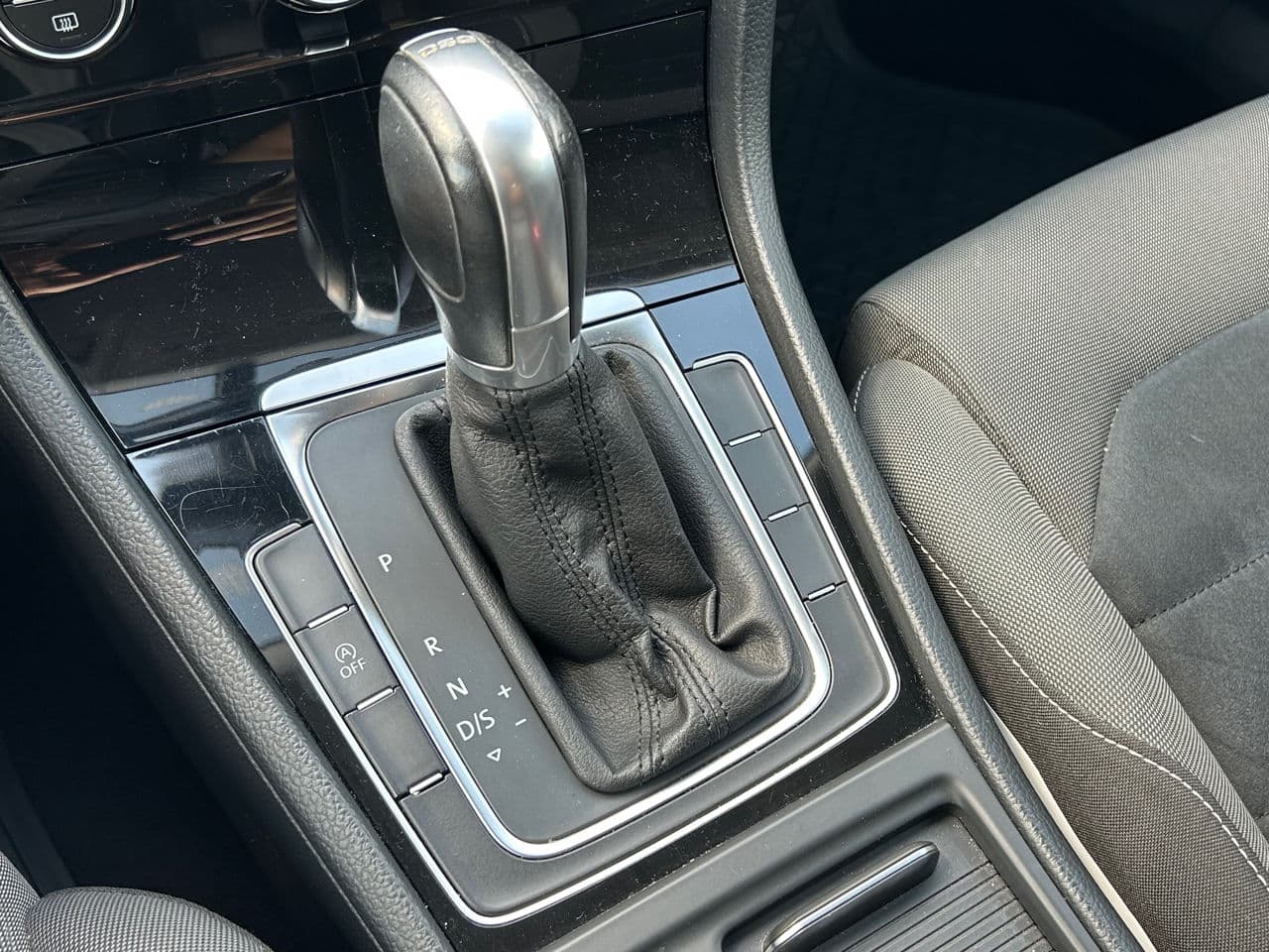 Volkswagen Golf 2014 — Миниатюра 12