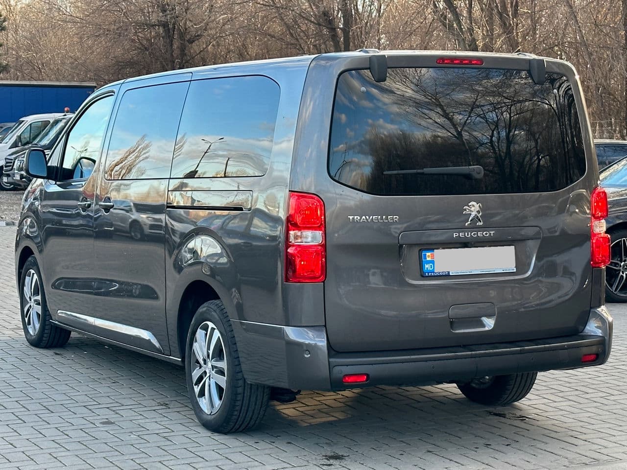 Peugeot Traveller 2021 — Миниатюра 4