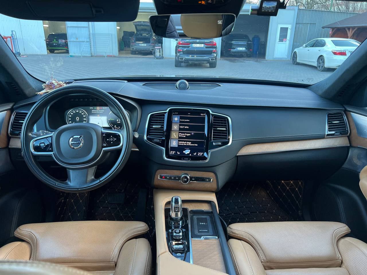 Volvo XC 90 2017 — Миниатюра 11