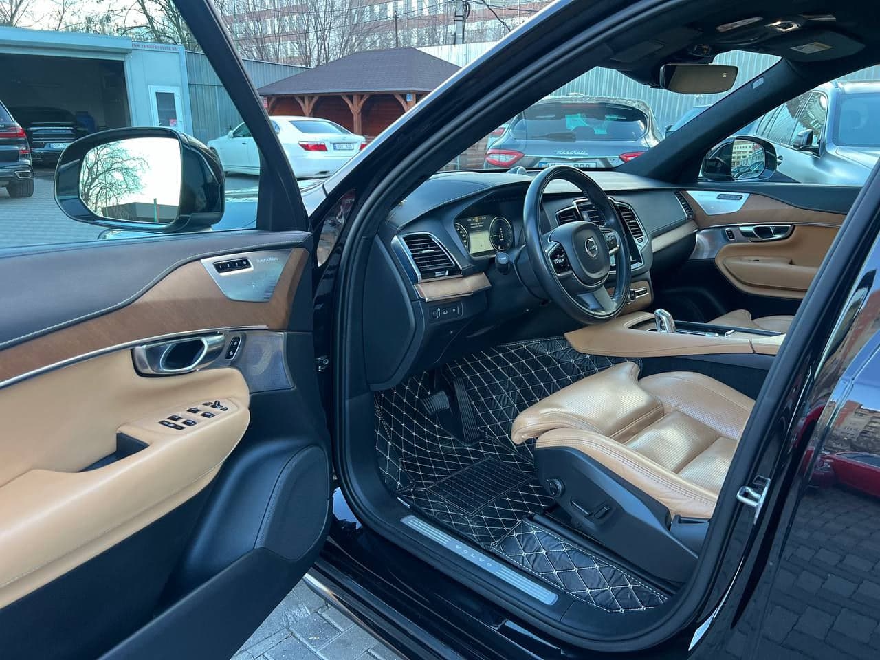 Volvo XC 90 2017 — Миниатюра 7