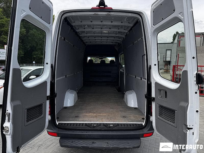 Mercedes Sprinter 2018 — Миниатюра 10