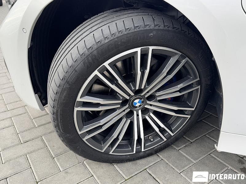 BMW 330E 2019 — Миниатюра 21