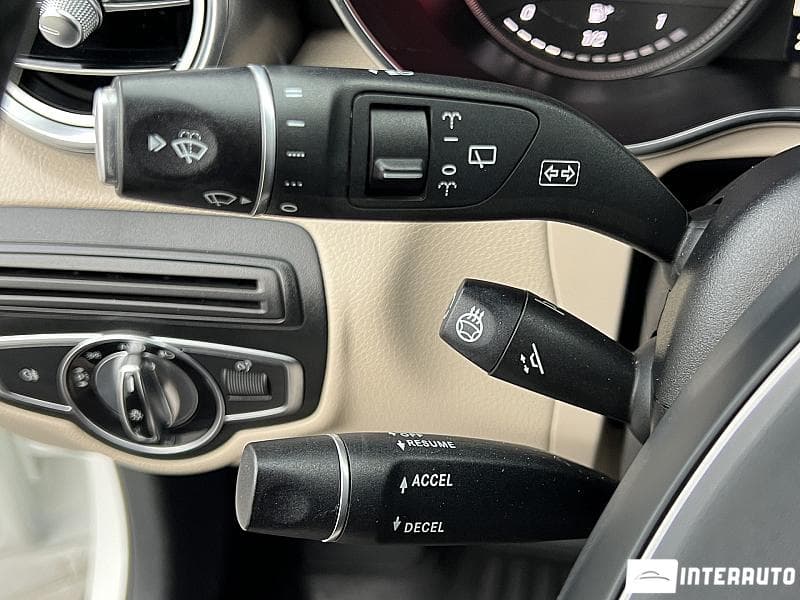 Mercedes GLC 300 2016 — Миниатюра 22