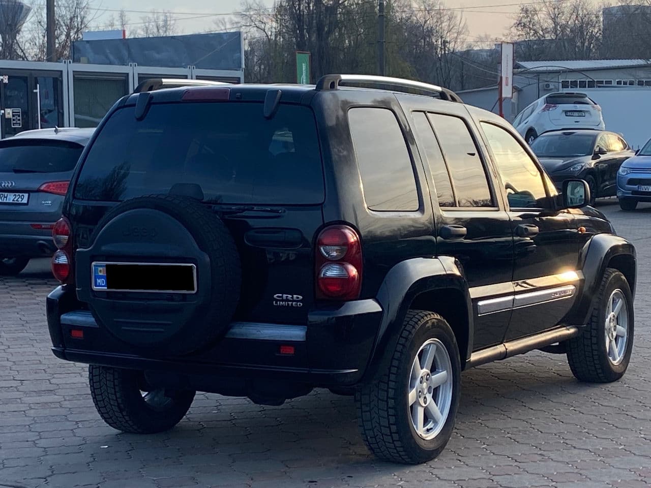 Jeep Cherokee 2005 — Миниатюра 3