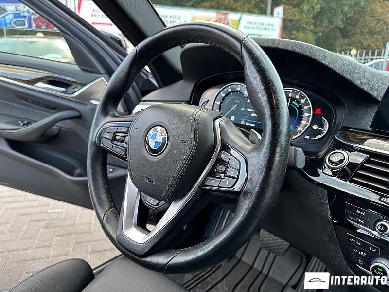 BMW 530e 2018 — Миниатюра 10