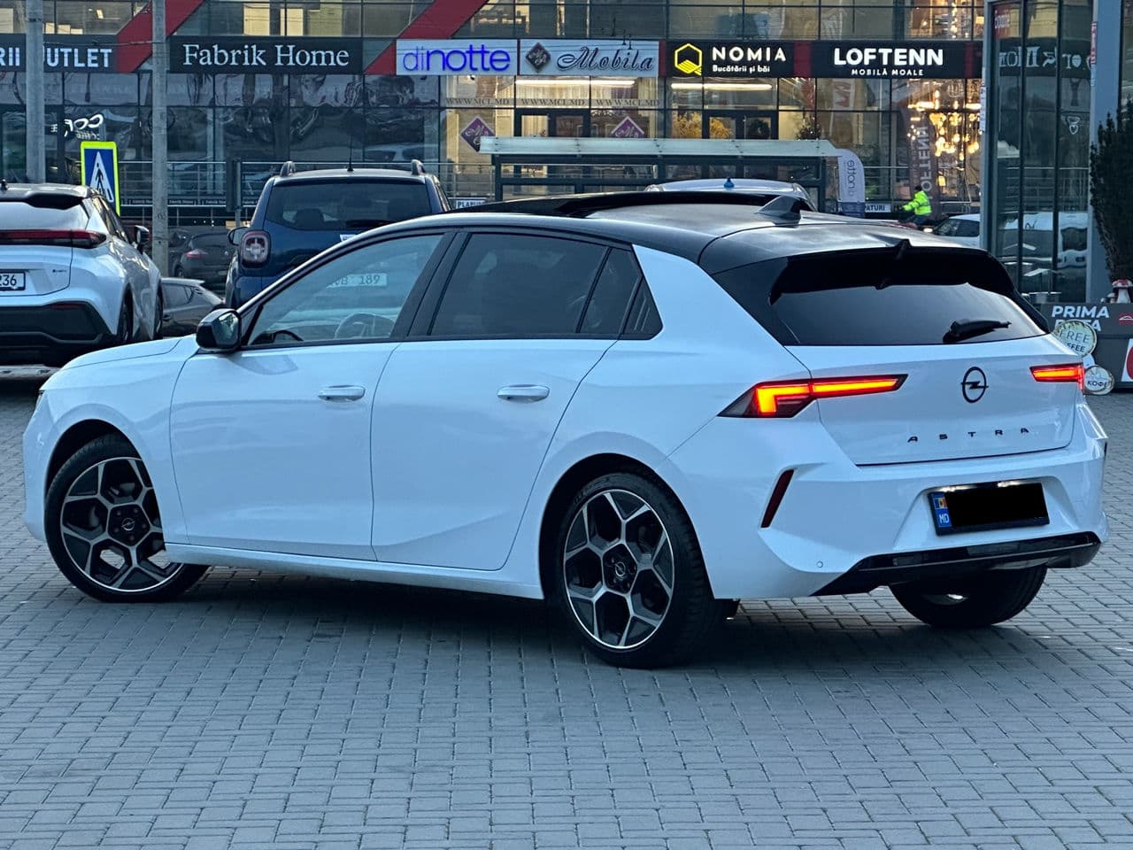 Opel Astra 2022 — Миниатюра 4