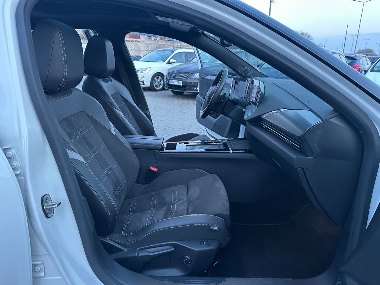 Opel Astra 2022 — Миниатюра 15
