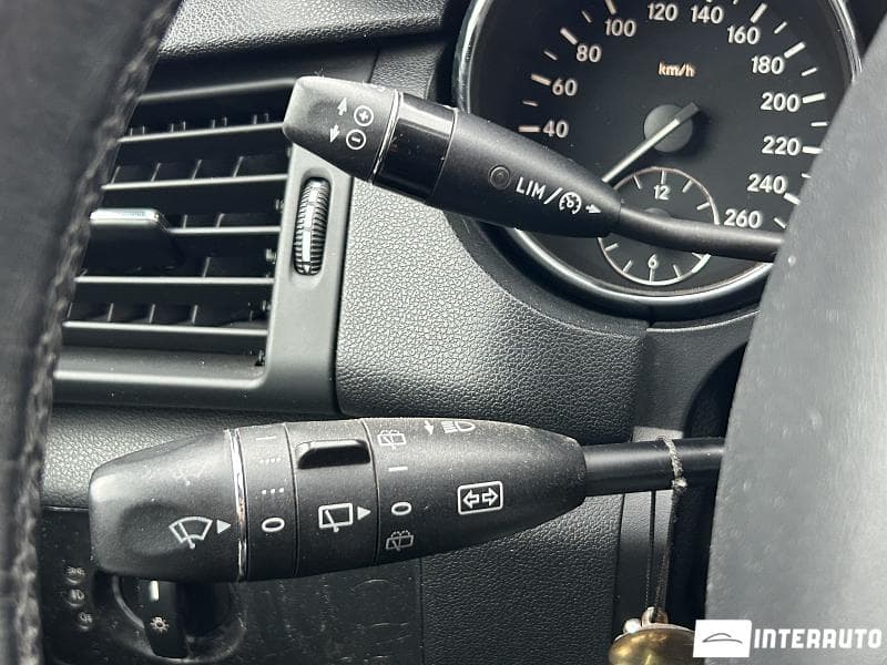 Mercedes R 280 2008 — Миниатюра 11
